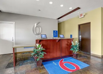 Motel 6 Brooks, AB hotel thumbnail 3