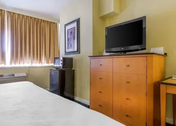 Inn at Lebanon - Hershey & Manheim area hotel thumbnail 4