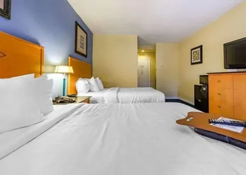 Inn at Lebanon - Hershey & Manheim area hotel thumbnail 8