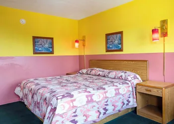 OYO Hotel Opp Al, Floral Hwy hotel thumbnail 3