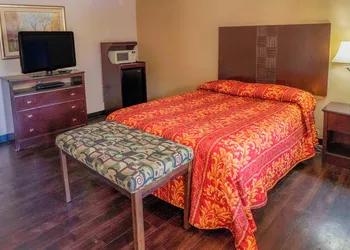 OYO Hotel Opp Al, Floral Hwy hotel thumbnail 8