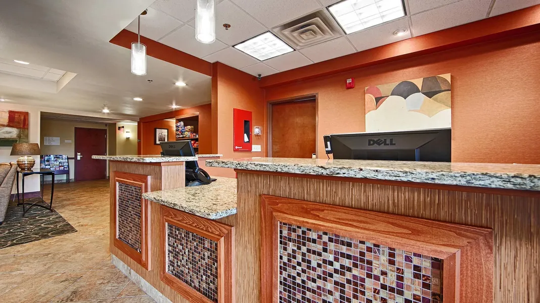 Comfort Inn & Suites Copley Akron hotel detail image 2