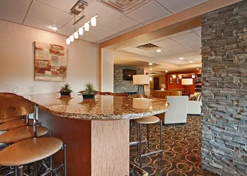 Comfort Inn & Suites Copley Akron hotel thumbnail 3