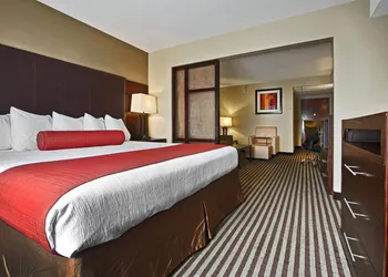 Comfort Inn & Suites Copley Akron hotel thumbnail 6