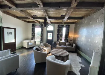Mulberry Inn hotel thumbnail 4