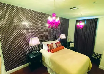 Mulberry Inn hotel thumbnail 8