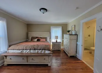 The Hidden Inn hotel thumbnail 5