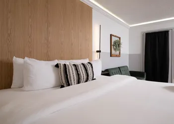 The Cactus Cove Inn and Suites hotel thumbnail 3
