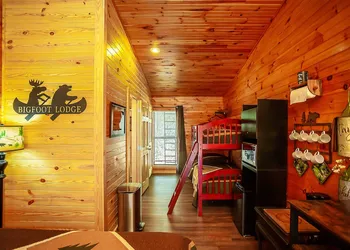 Bigfoot Lodge Room One hotel thumbnail 4