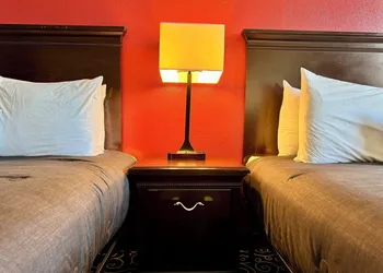 FairBridge Inn Express Hiawatha hotel thumbnail 5