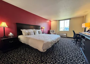 FairBridge Inn Express Hiawatha hotel thumbnail 8