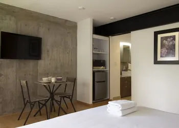 El Doce by Homi Rent hotel thumbnail 7