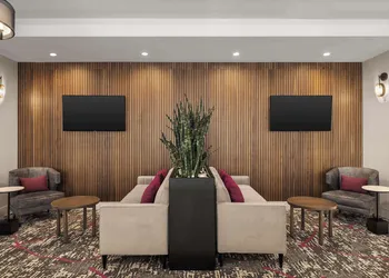 Hampton Inn & Suites Downers Grove Chicago hotel thumbnail 3