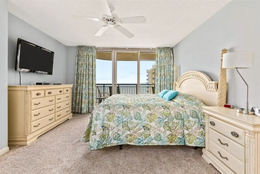 Brighton Tower 1909 3br 3ba Oceanfront 3 Bedroom Condo by RedAwning hotel detail image 6