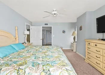 Brighton Tower 1909 3br 3ba Oceanfront 3 Bedroom Condo by RedAwning hotel thumbnail 7