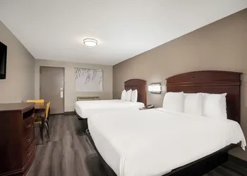 Red Carpet Inn Edison hotel thumbnail 6