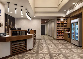 DoubleTree by Hilton New York Midtown Fifth Ave hotel thumbnail 6