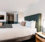 Hotel NoBo Cascade, Tapestry Collection by Hilton hotel detail image 7