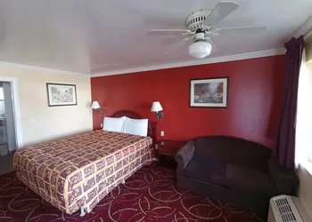 Dynasty Suites Santa Fe Springs hotel thumbnail 2