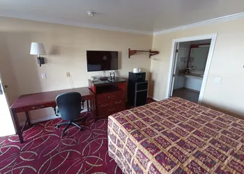 Dynasty Suites Santa Fe Springs hotel thumbnail 3