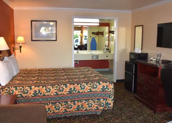Dynasty Suites Santa Fe Springs hotel thumbnail 4