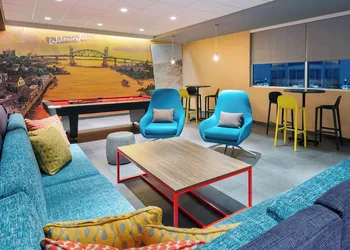 Tru by Hilton Wilmington hotel thumbnail 5