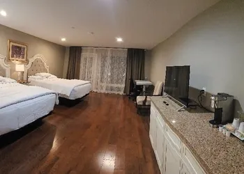 Lakeview Hotel hotel thumbnail 5