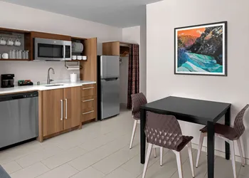Home2 Suites By Hilton Hobbs hotel thumbnail 8