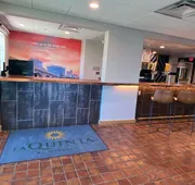 La Quinta Inn & Suites by Wyndham Tempe University / Phoenix hotel detail image 3