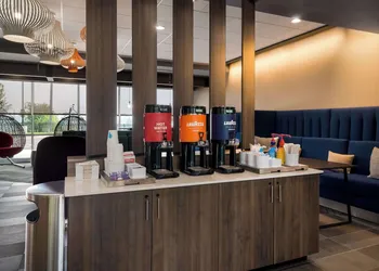 Tru By Hilton Novi Detroit hotel thumbnail 2