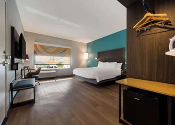 Tru By Hilton Novi Detroit hotel thumbnail 6