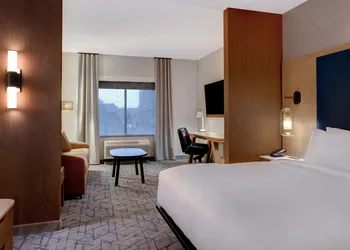Fairfield Inn & Suites By Marriott Minneapolis Downtown hotel thumbnail 7