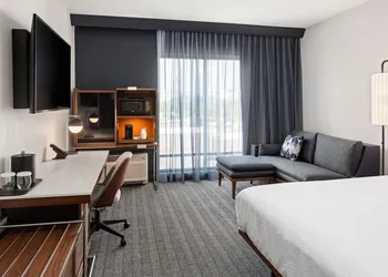 Courtyard by Marriott Owatonna Downtown hotel thumbnail 8