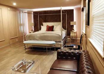 The Edward Hotel hotel thumbnail 7