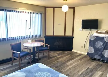 Waterway Inn hotel thumbnail 8