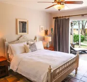 Villa Montana Beach Resort hotel detail image 4