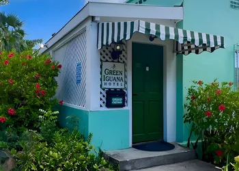 The Green Iguana Hotel hotel thumbnail 5