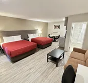 Econo Lodge Inn & Suites hotel detail image 4