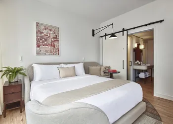 Virgin Hotels New York City hotel thumbnail 8