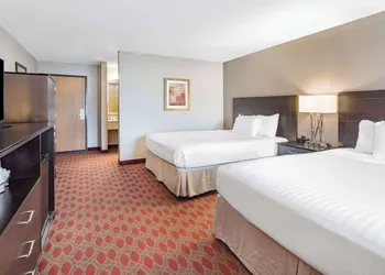 Baymont by Wyndham Brooklyn Center hotel thumbnail 7
