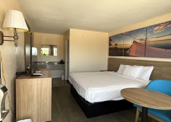 Days Inn by Wyndham Branson near Theatre District hotel thumbnail 4