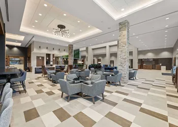 Embassy Suites by Hilton Irving Las Colinas hotel thumbnail 3