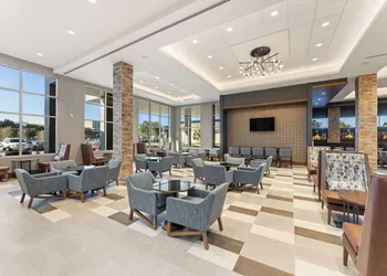 Embassy Suites by Hilton Irving Las Colinas hotel thumbnail 7