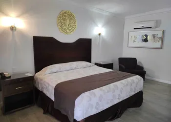 Los Cedros Hotel Inn Chihuahua hotel thumbnail 4