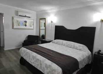Los Cedros Hotel Inn Chihuahua hotel thumbnail 6