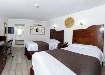 Los Cedros Hotel Inn Chihuahua hotel thumbnail 7