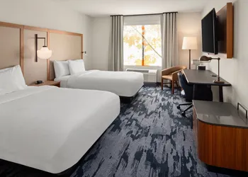 Fairfield Inn & Suites by Marriott Yankton hotel thumbnail 4