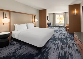 Fairfield Inn & Suites by Marriott Yankton hotel thumbnail 5