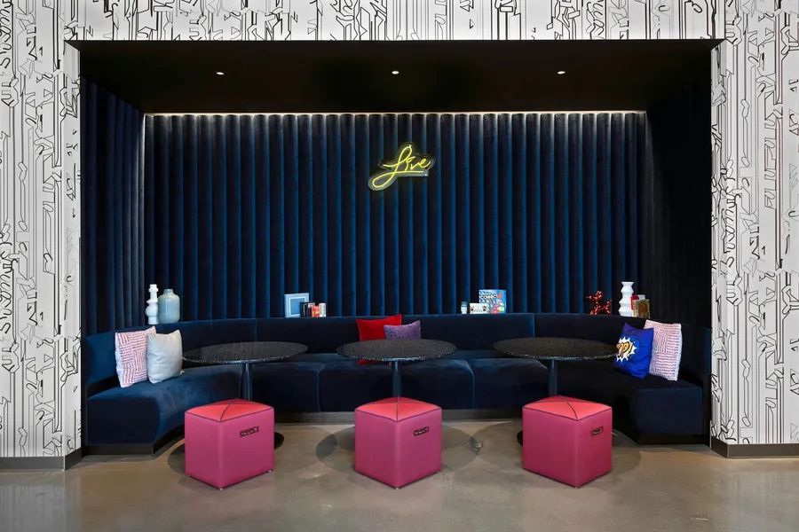 Aloft Kansas City Country Club Plaza hotel detail image 2