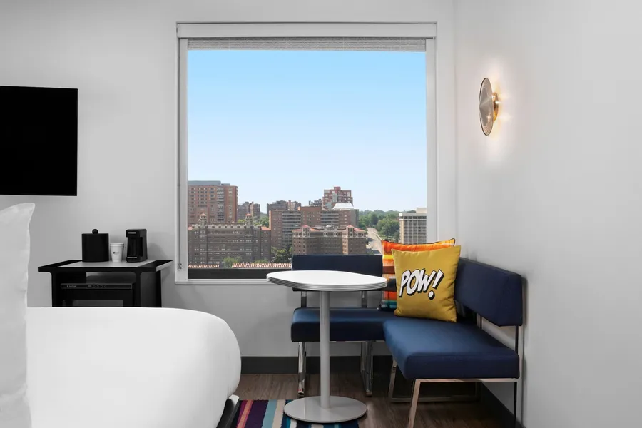 Aloft Kansas City Country Club Plaza hotel detail image 6